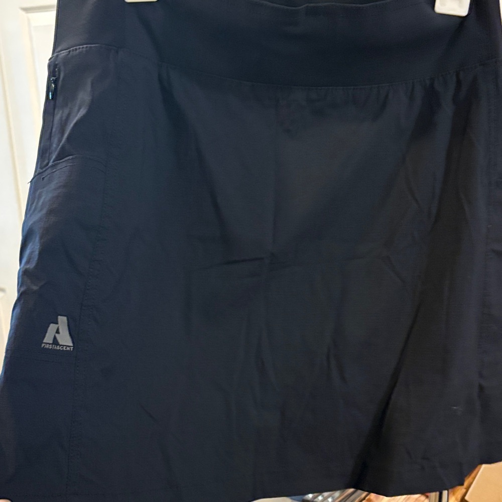 Eddie Bauer Sized 16 Black Athletic Skort